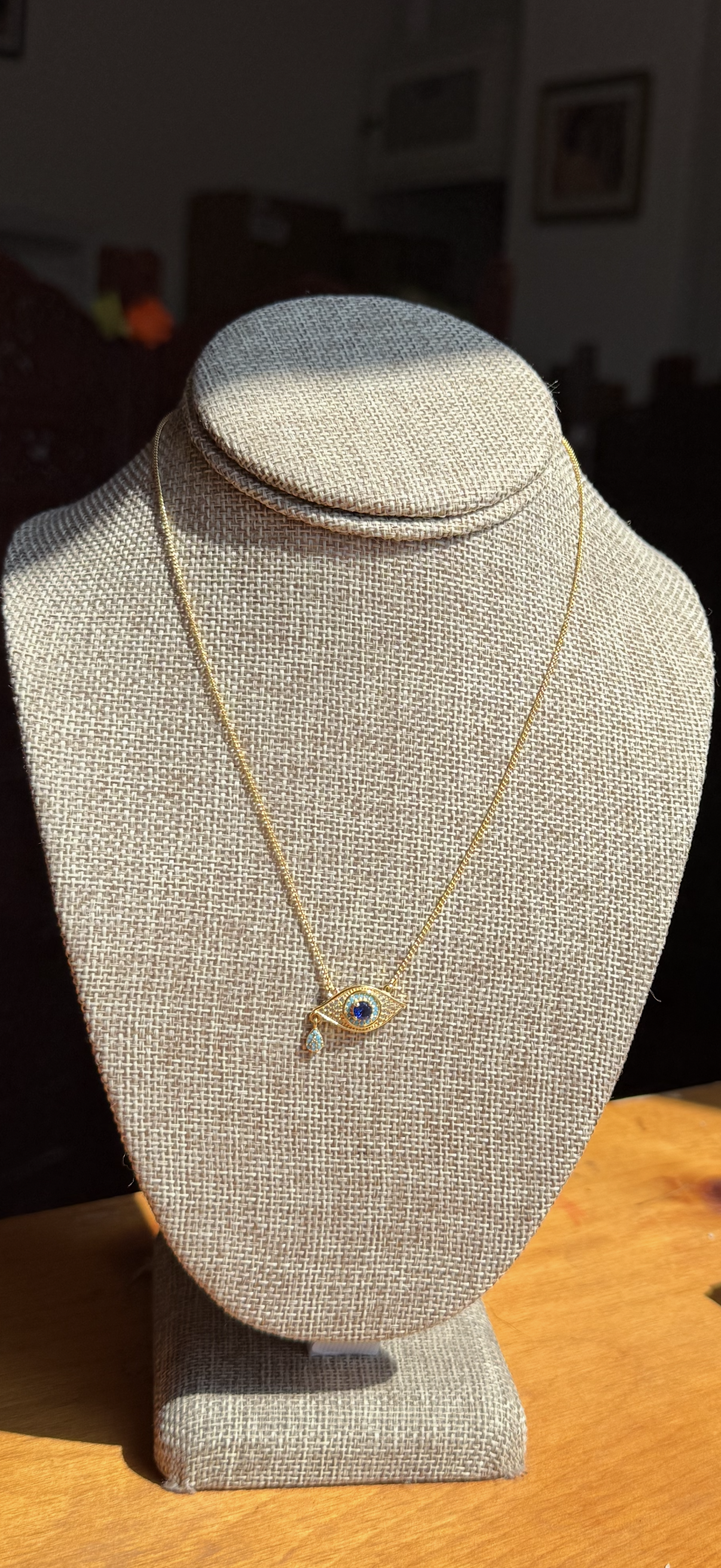 Diamond Tear Necklace Gold