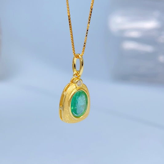 Handmade Green Emerald Oval Gold Vermeil Pendant, natural Emerald gemstone and gold vermeil over 925 sterling silver, handmade delicate pendant